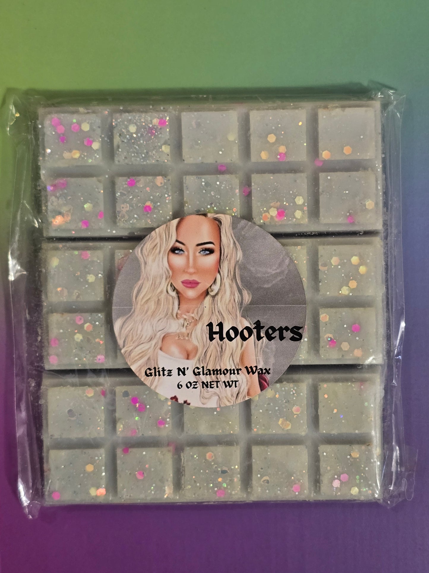 Hooters Scented Small Snap Bar Set (Color Subject to Change)